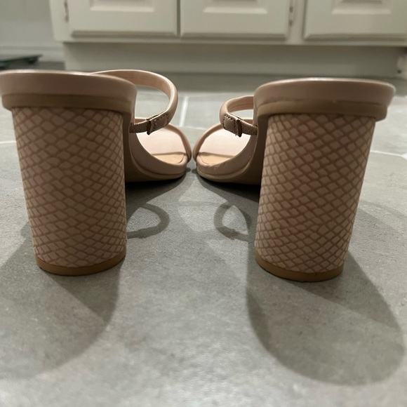 A new day - tan rounded block heel, with a square toe - Picture 7 of 13